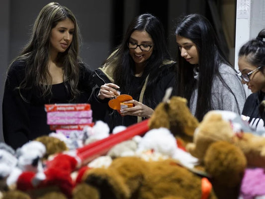 Edmonton Journal: Sikh Community Gives to Women's Shelters